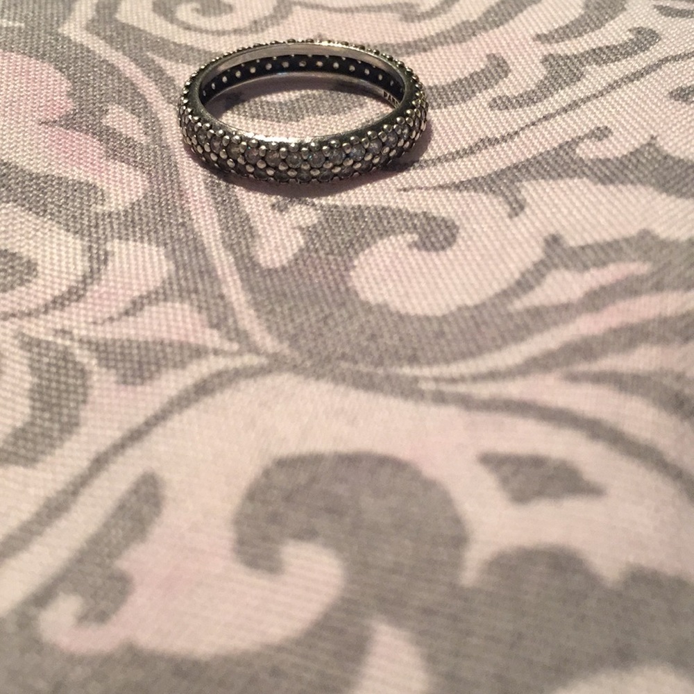 Pandora Ring